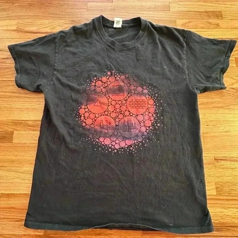 Roger waters us/them 2017 l black band t l size large